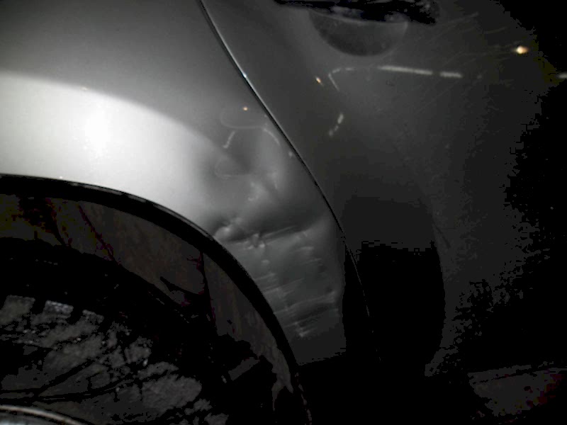 Renault Duster Повреждение правой части автомобиля.