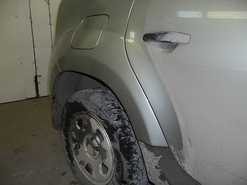 Renault Duster после ремонта правой части автомобиля.